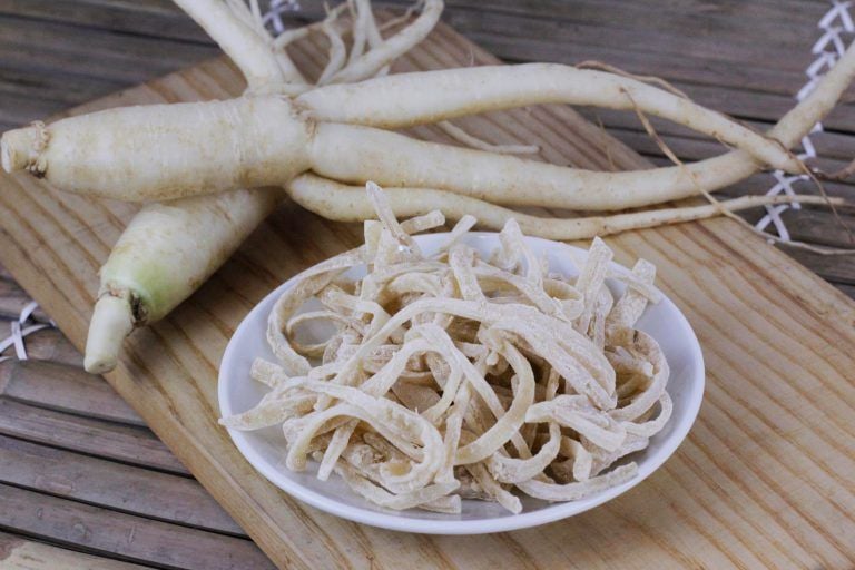  Mứt sâm dây Ngọc Linh - 100G 
