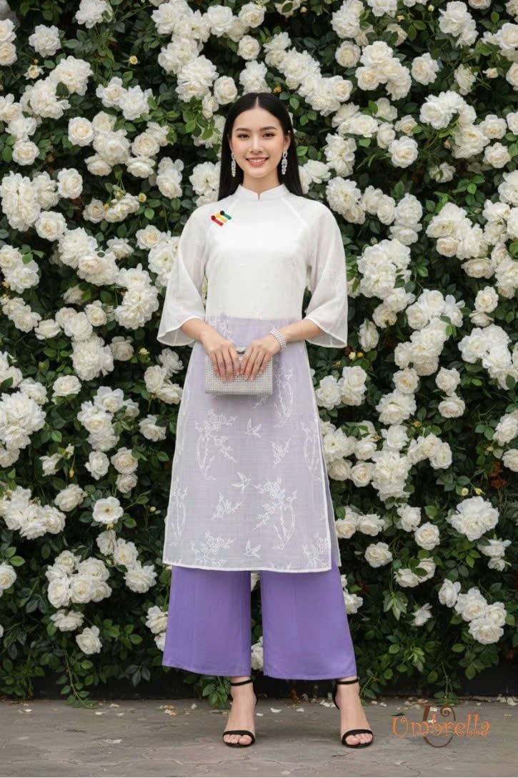  Áo dài Linen cách tân thêu 
