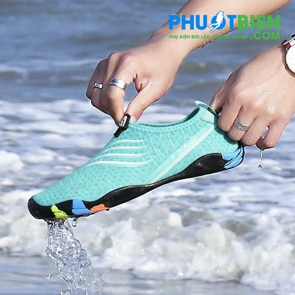 Giày đi biển aqua shoes sakura