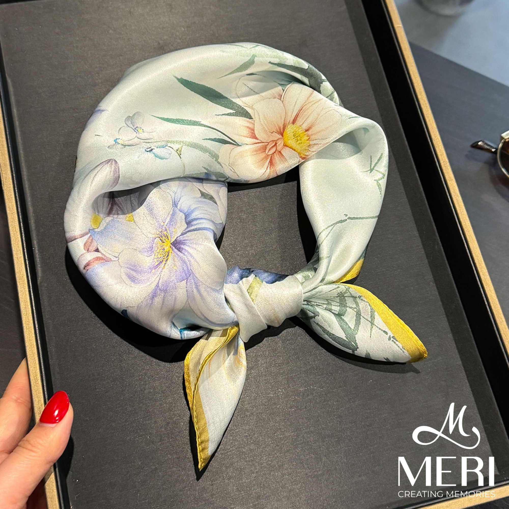  Khăn choàng lụa Bamboo Blossom 