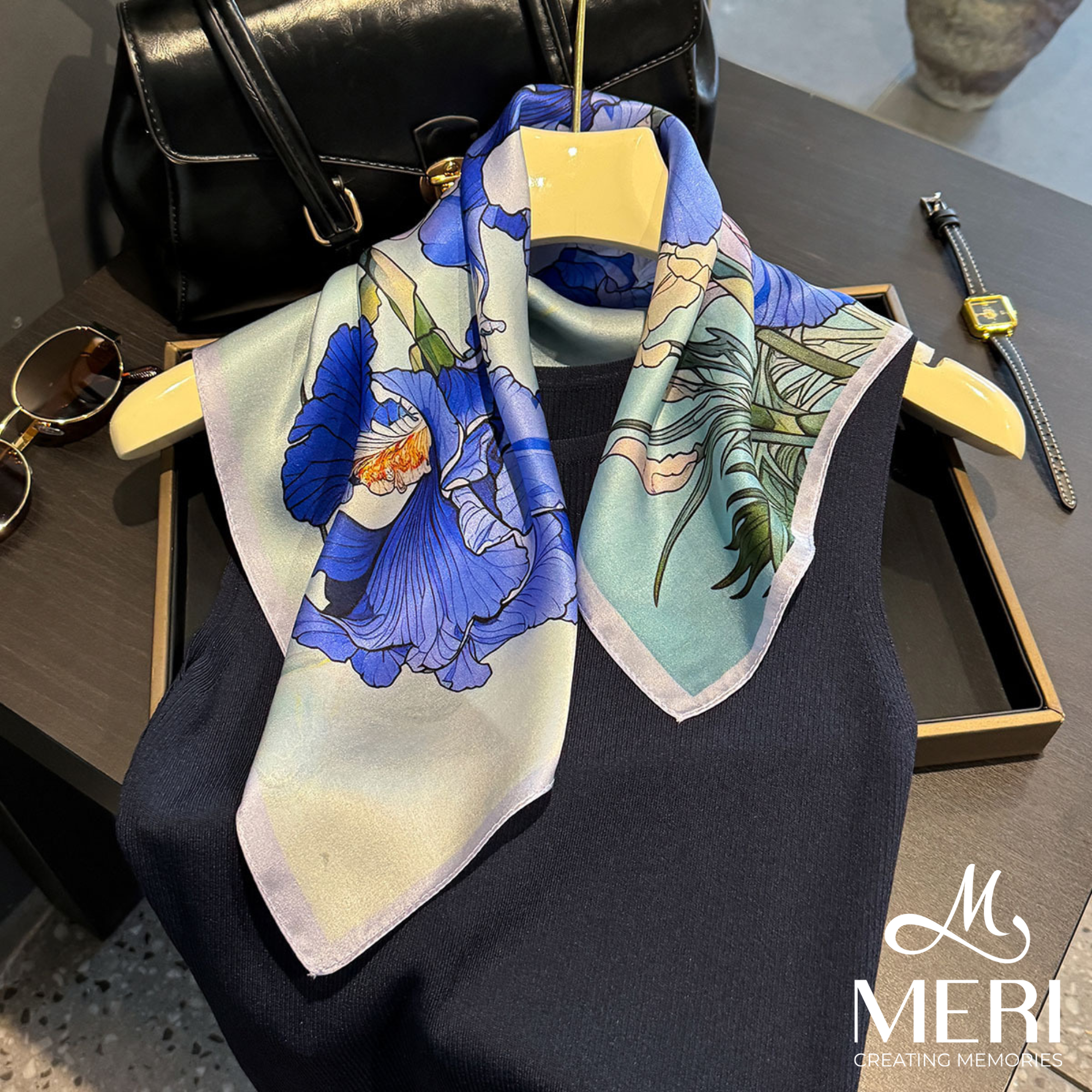  Khăn choàng lụa Blue Iris 