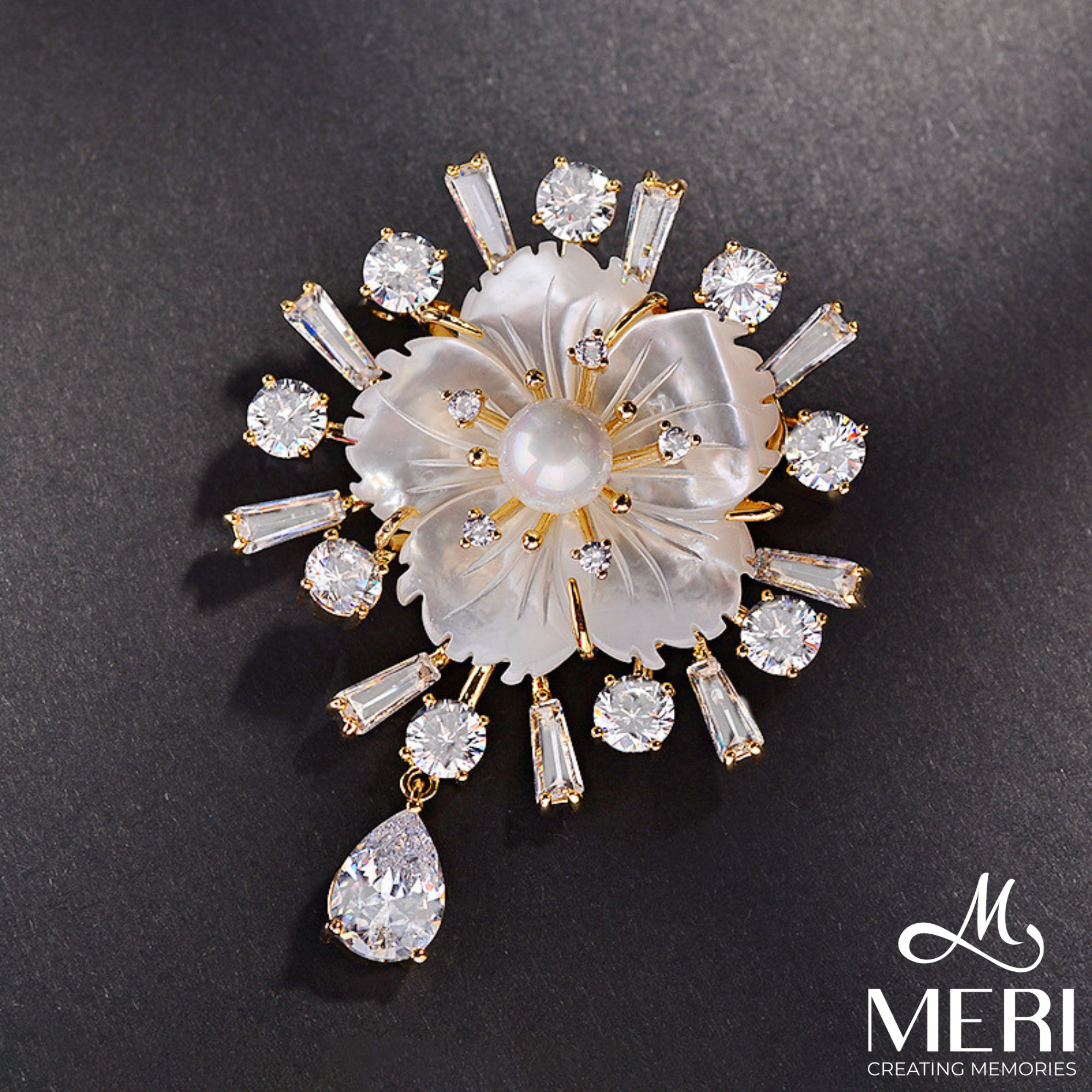  Cài áo Pearl Radiance 