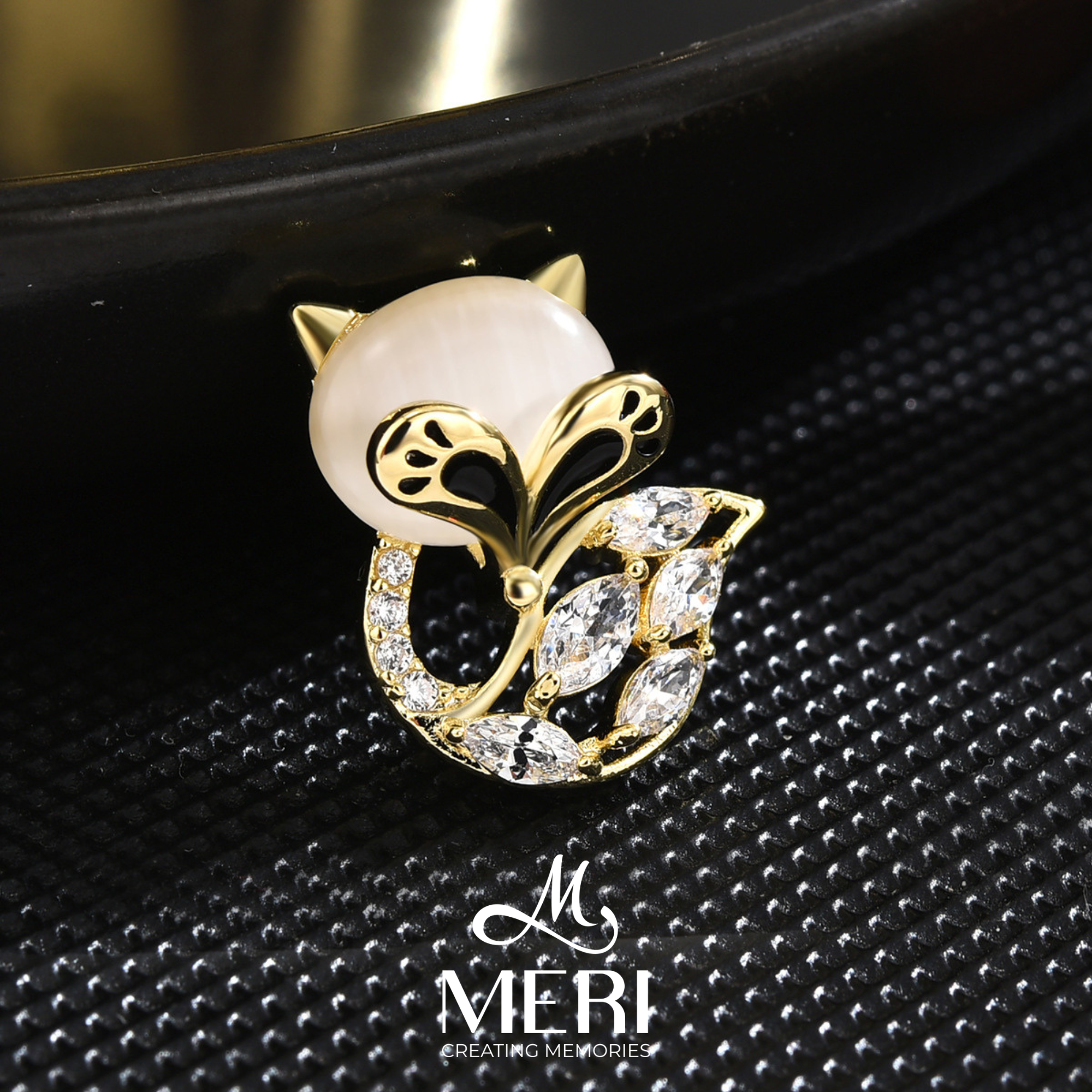  Pin cài áo cao cấp Little Fox 