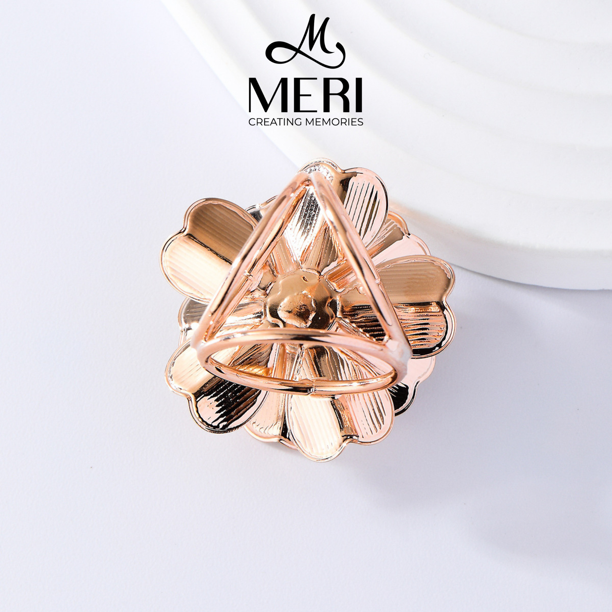  Cài khăn White Flower 