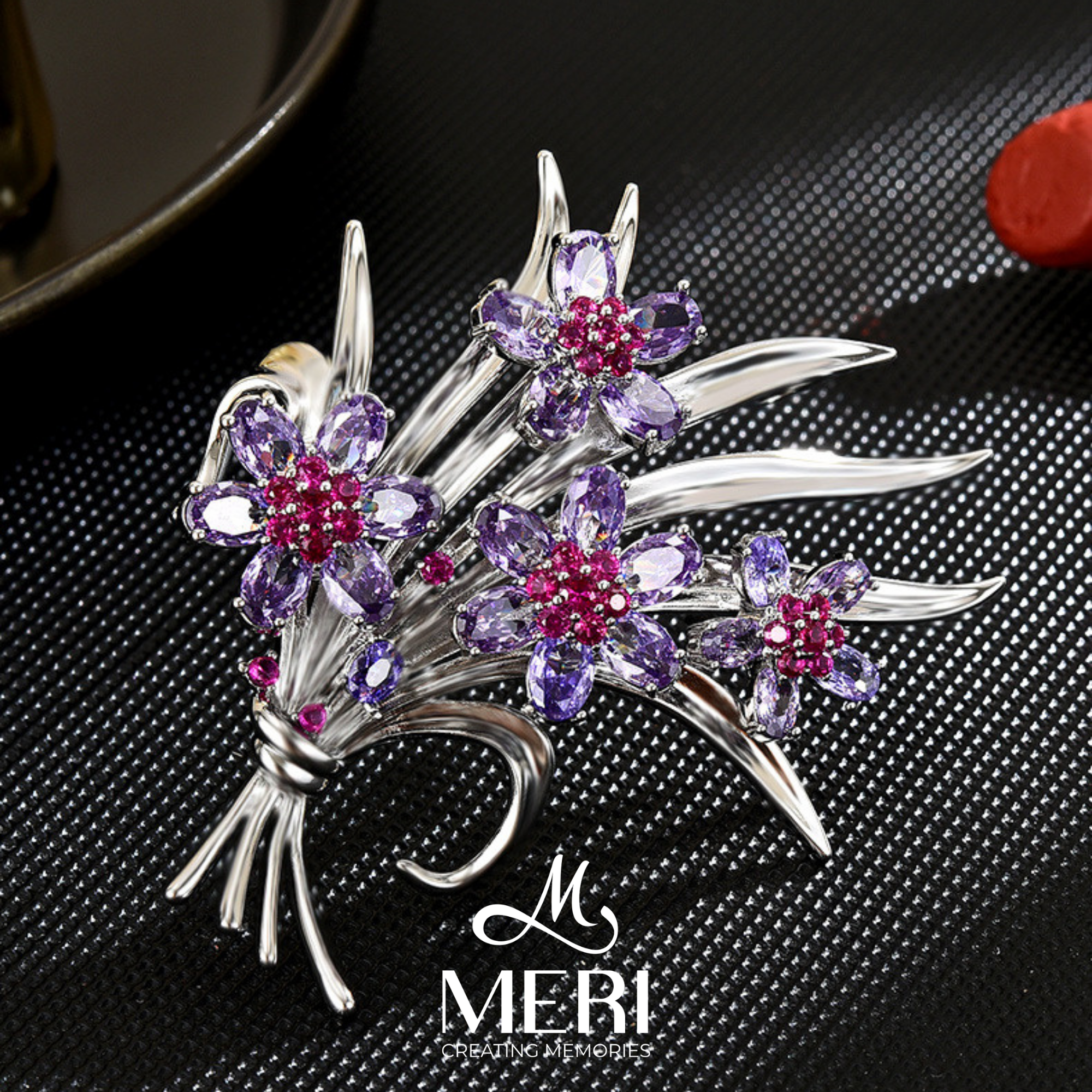  Cài áo Violet Bouquet 