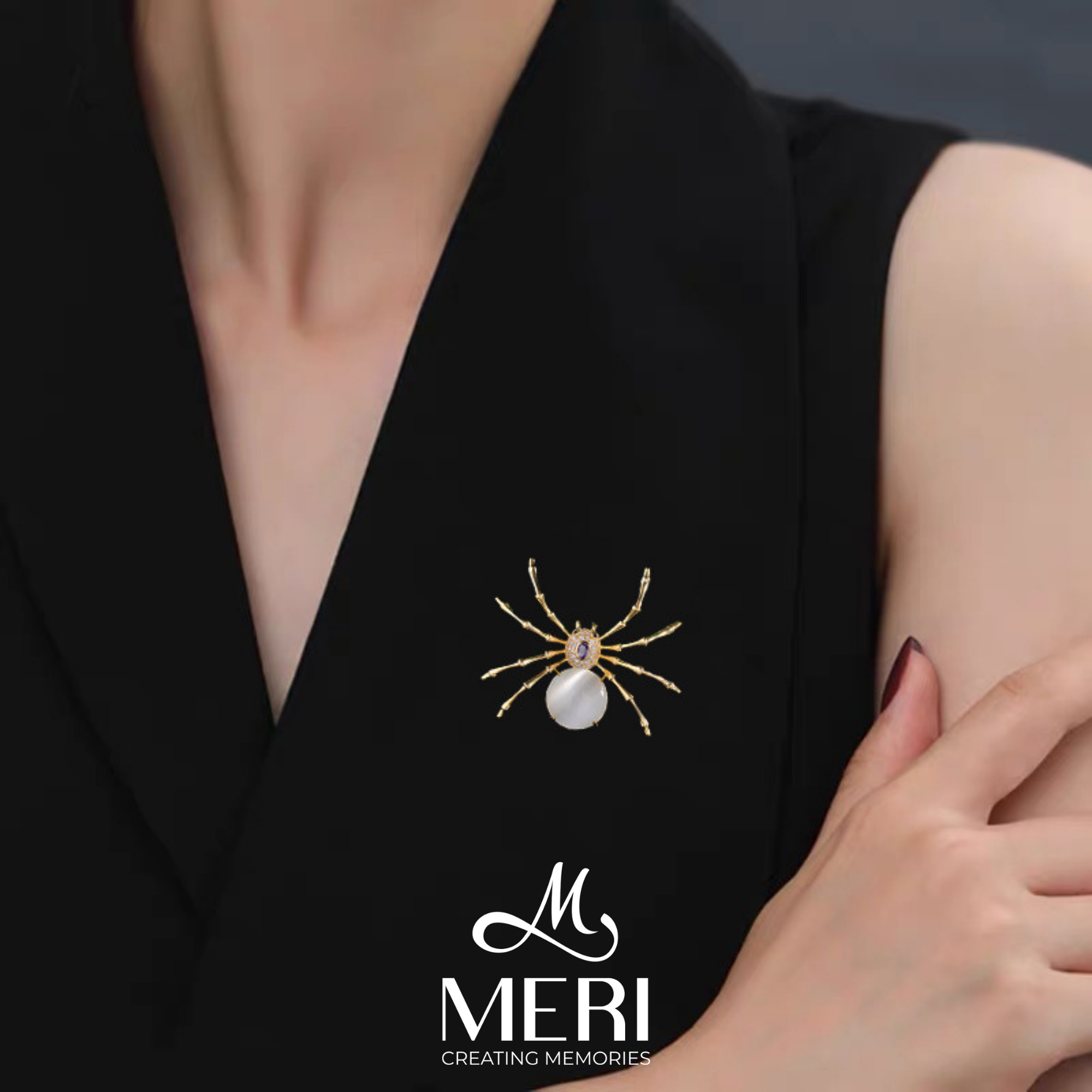  Cài áo Charming Spider 