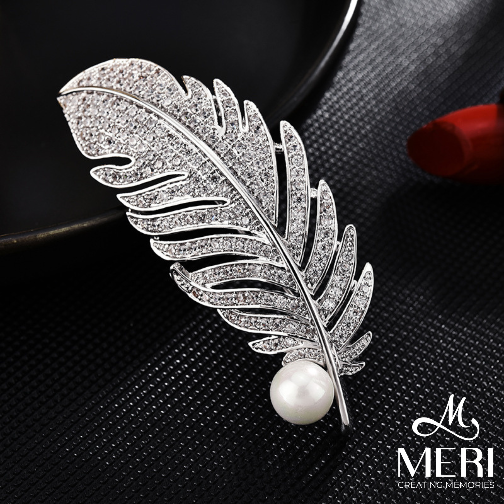  Cài áo Lumina Feather 