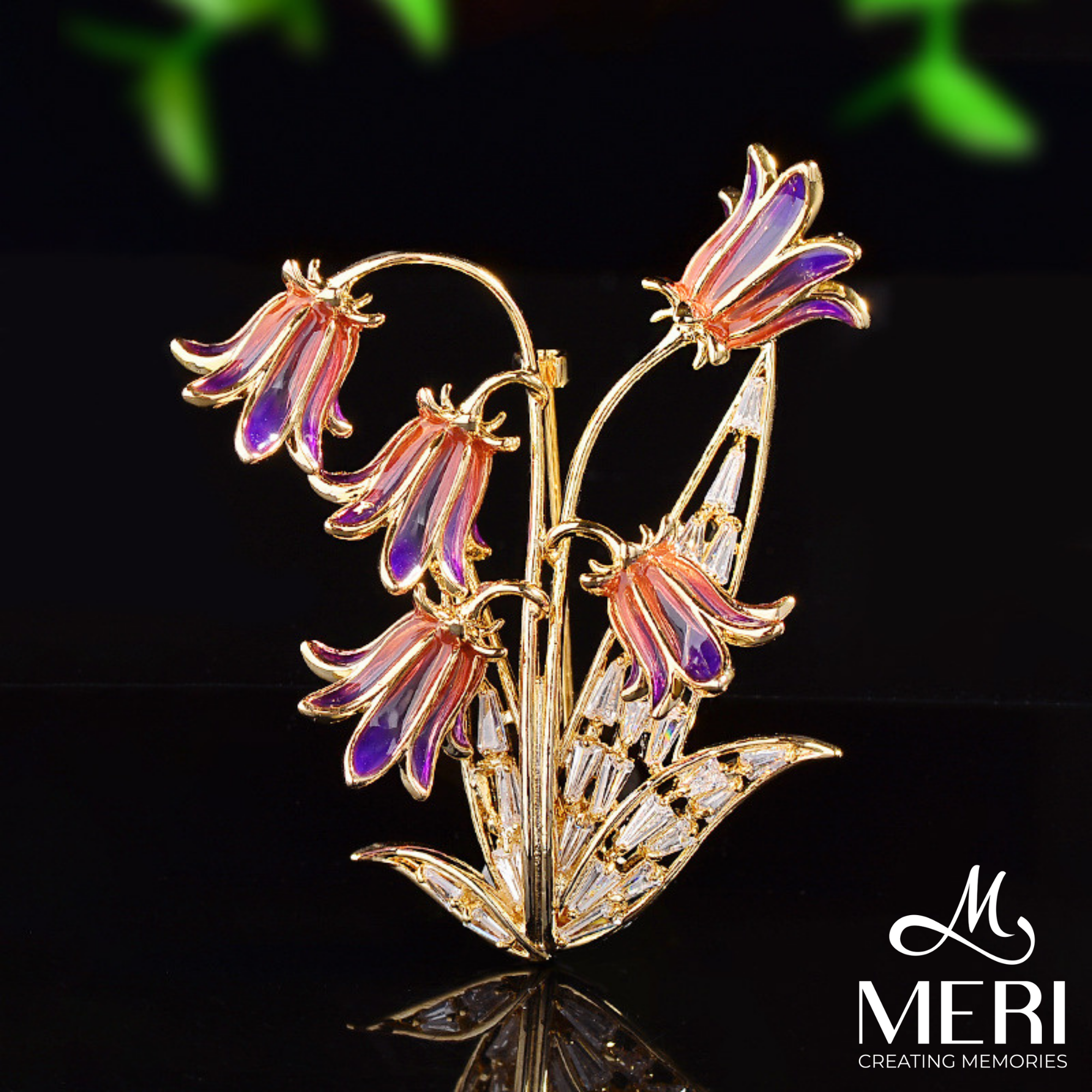  Cài áo Shimmering Petals 