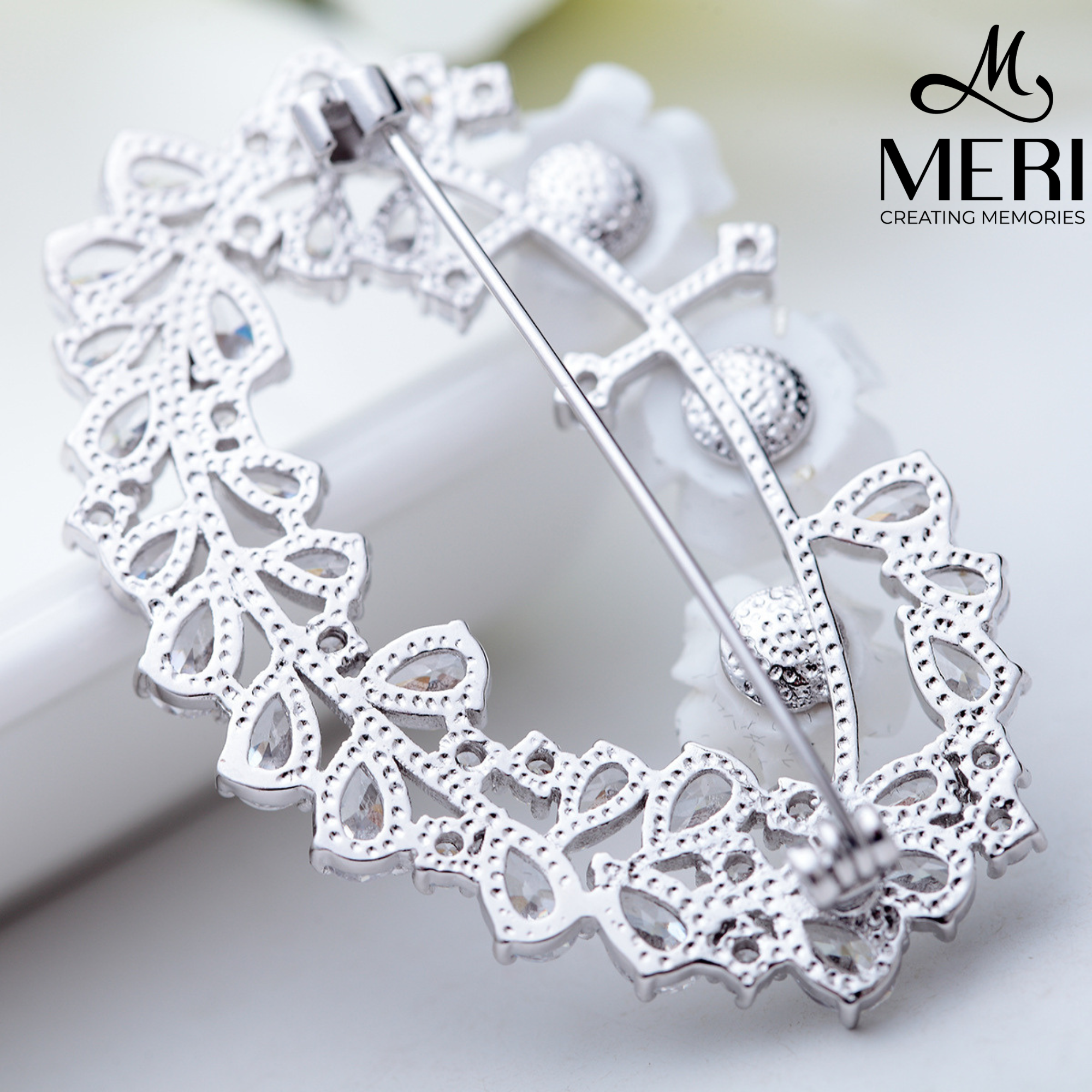  Cài áo Flower Charm 