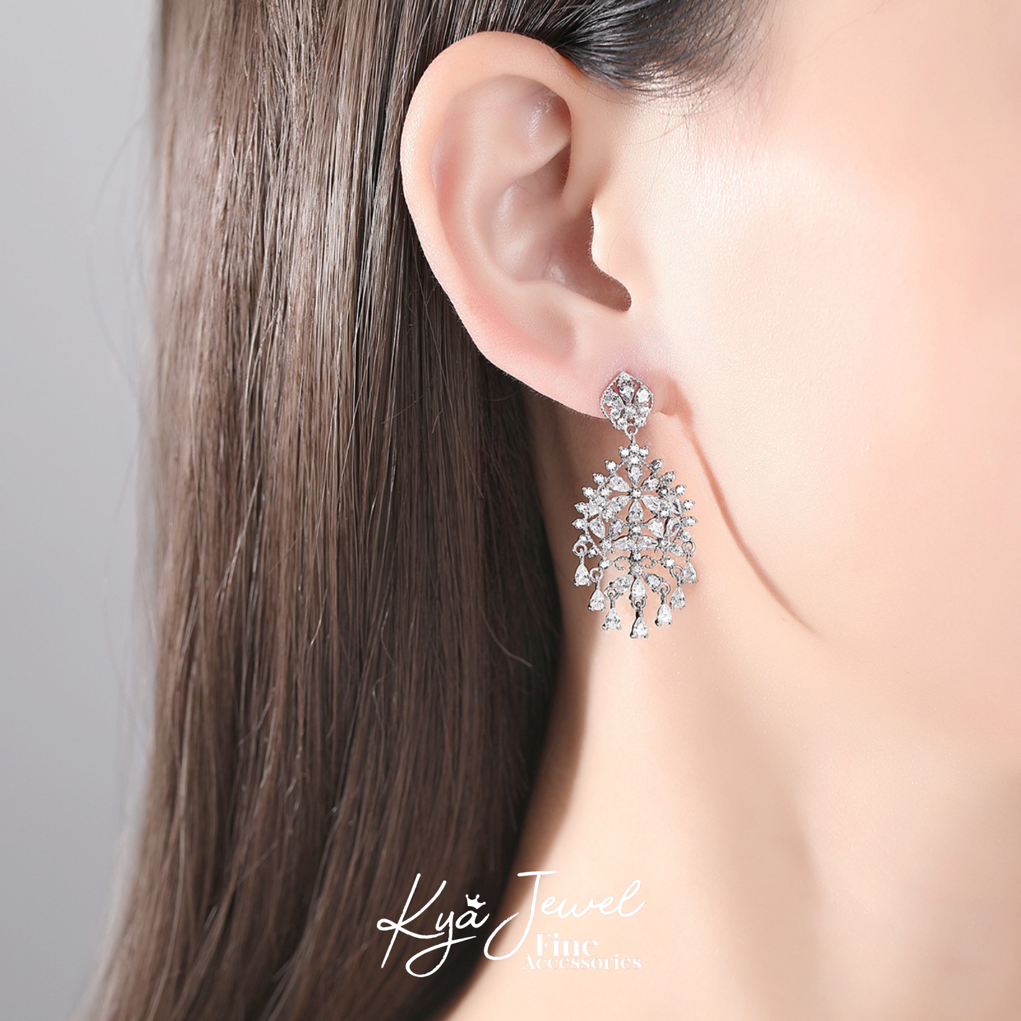  Khuyên tai nữ Aristocratic Bloom 