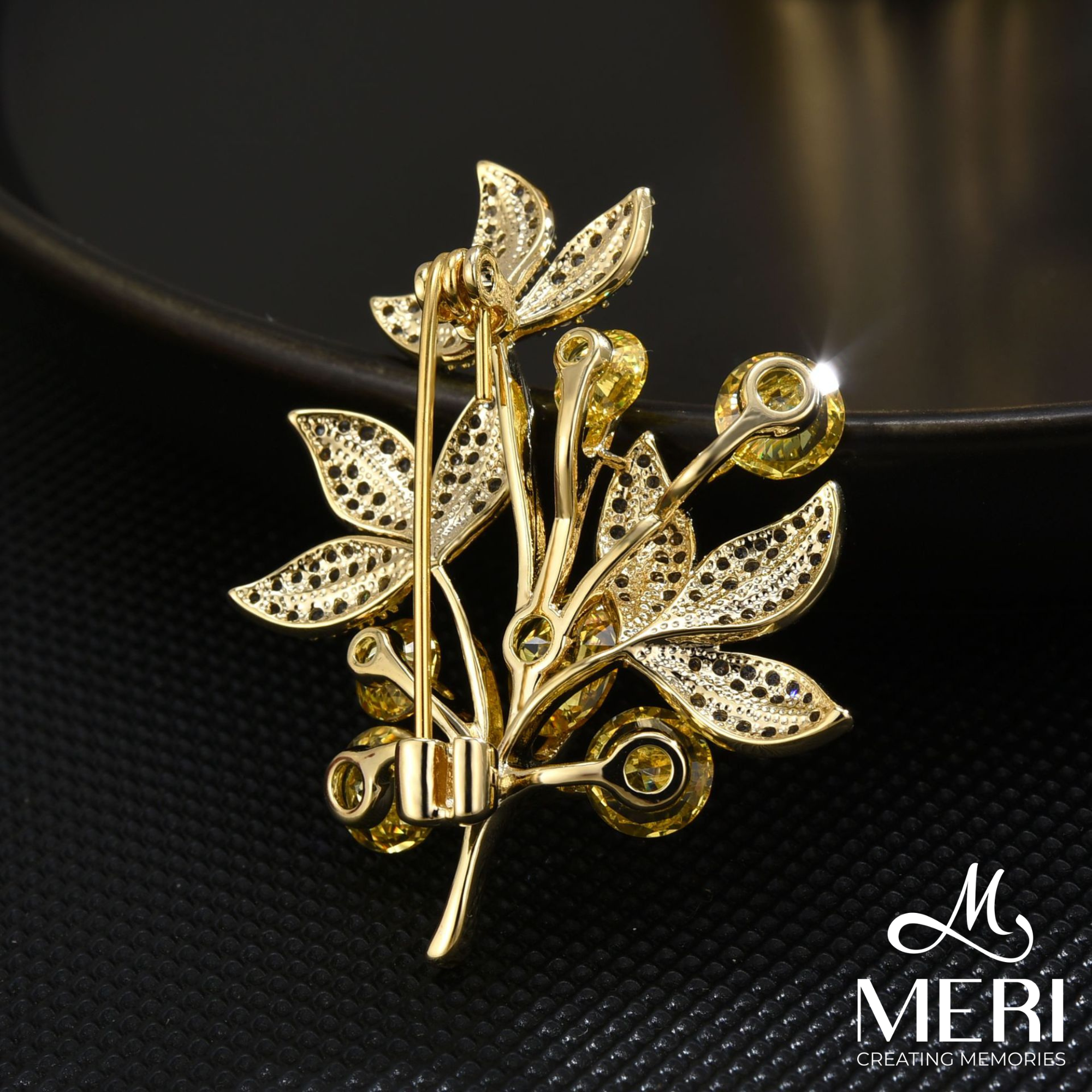  Cài áo cao cấp Leaf & Fruits 