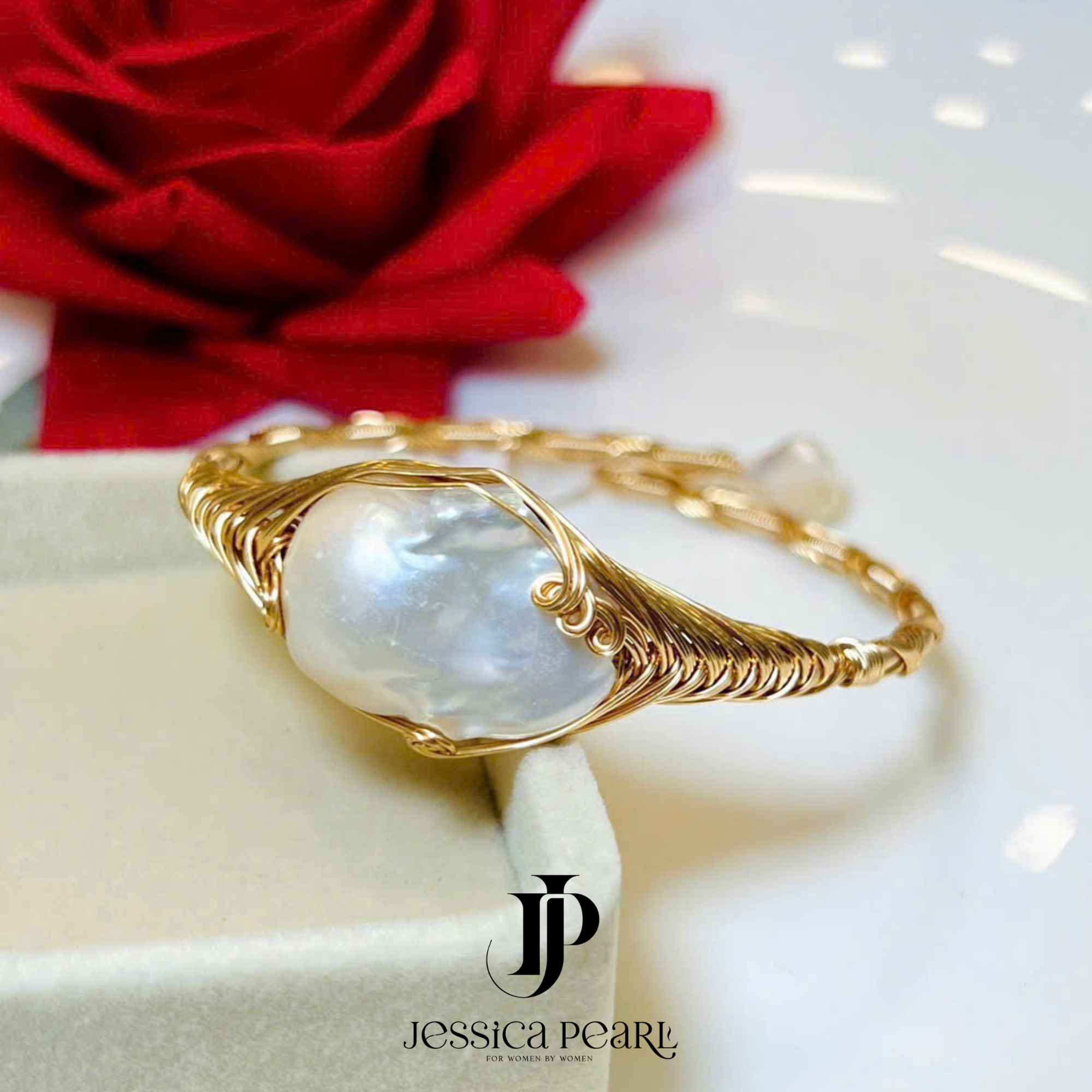  Vòng tay nữ Baroque Pearl 