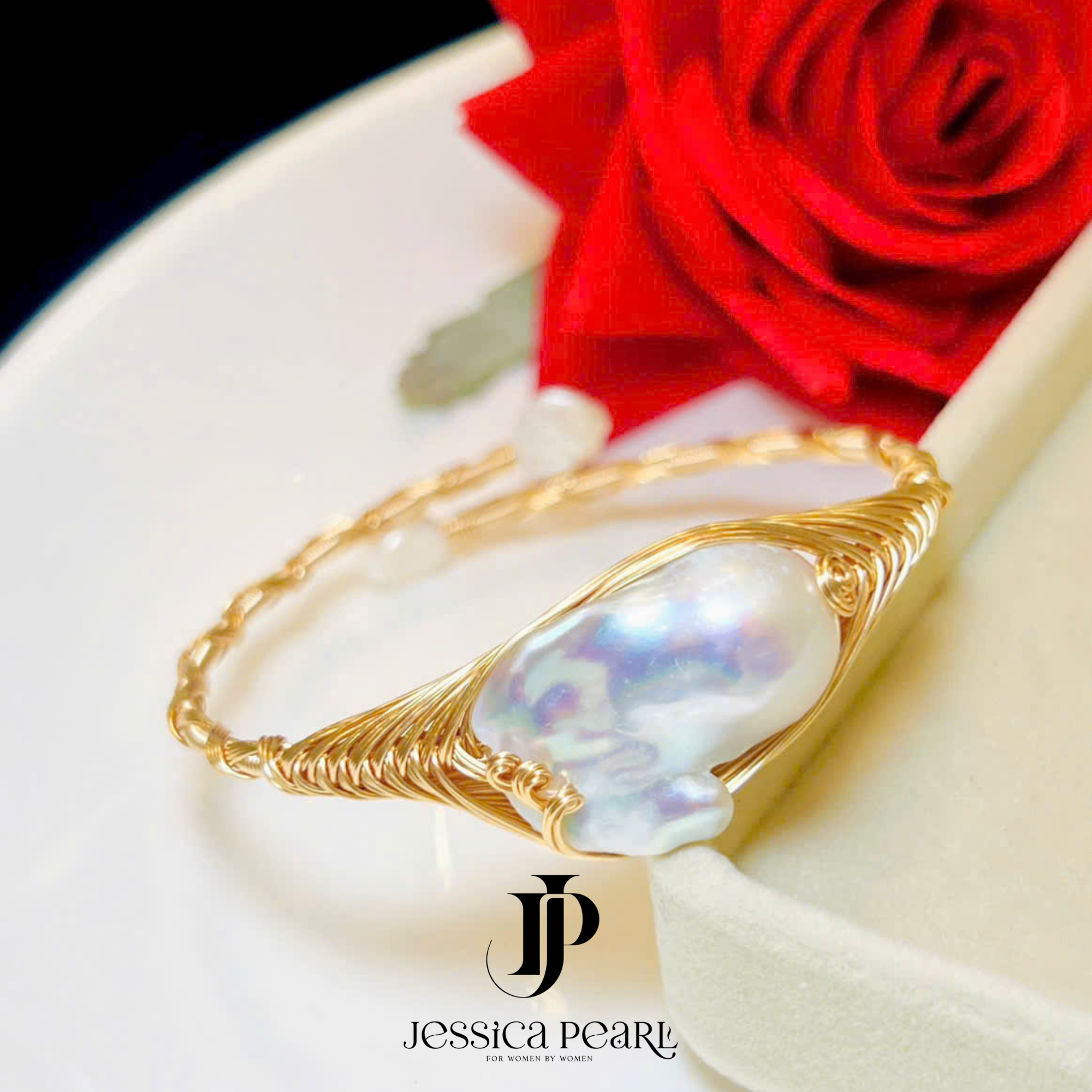  Vòng tay nữ Baroque Pearl 