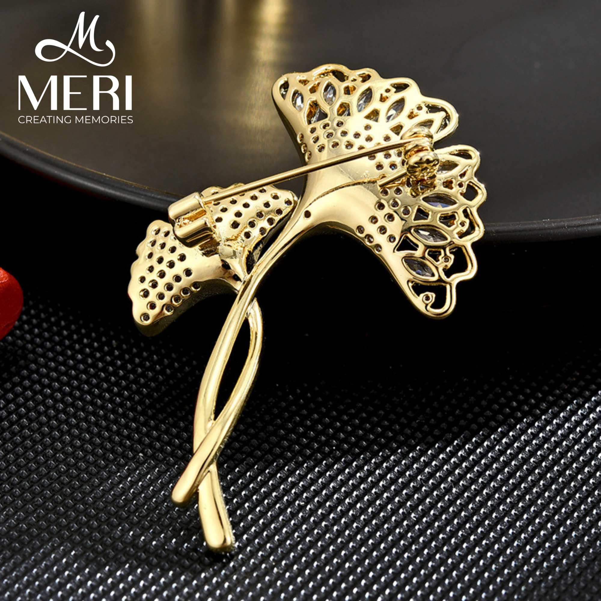  Cài áo Autumn Ginkgo 