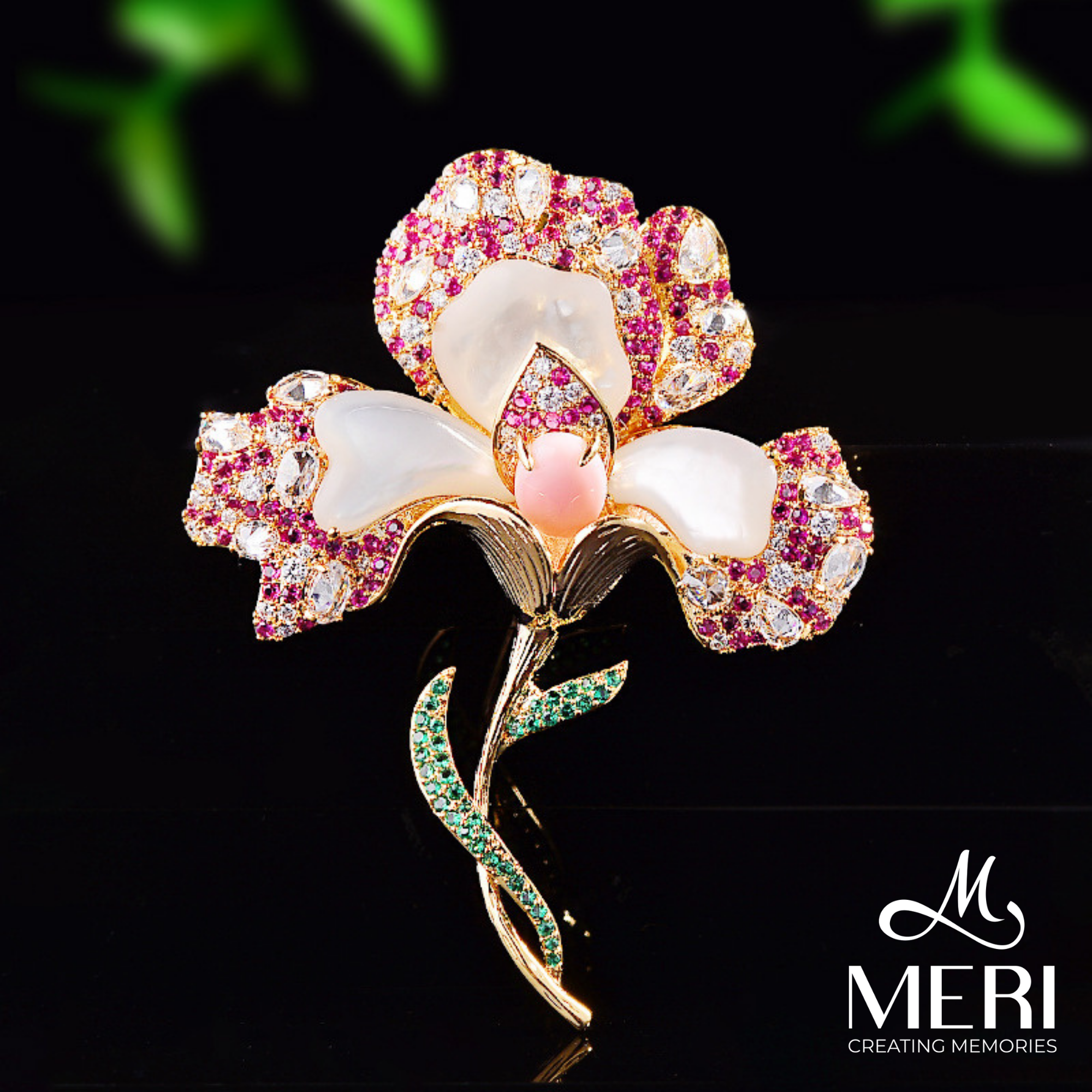  Cài áo Pearlescent Petal 