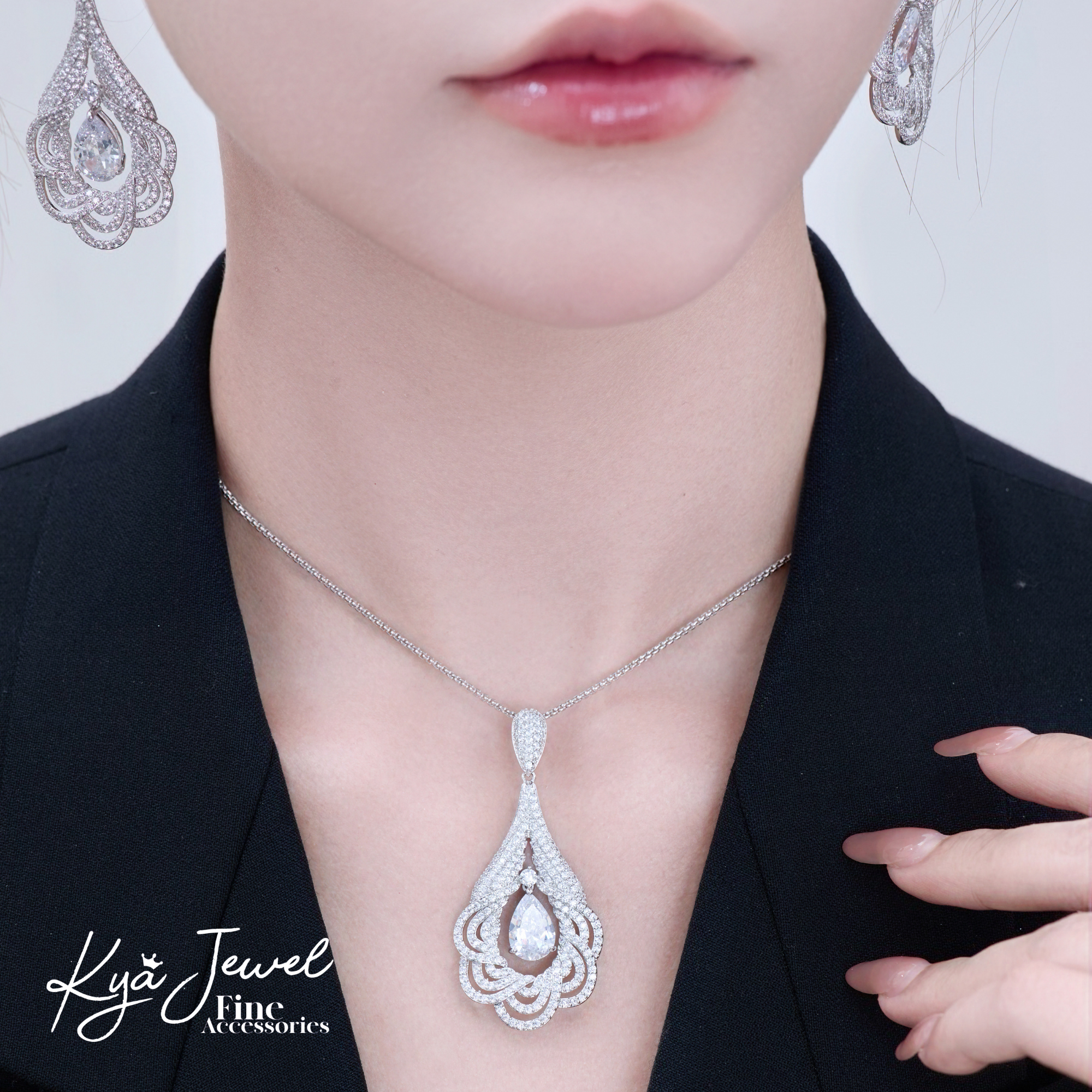  Bộ trang sức Royal Tear 