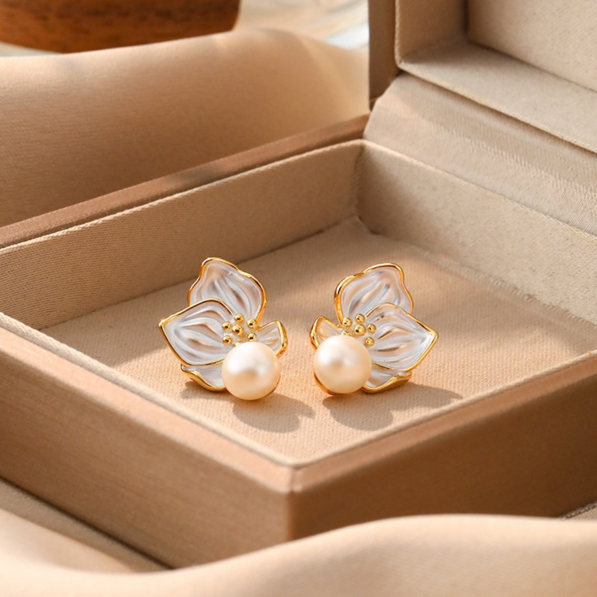  Khuyên tai nữ Golden Stamen 