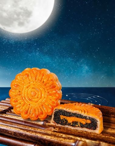  BÁNH NƯỚNG DÂU TẰM PHOMAI (BAKED MOONCAKE WITH MULBERRY AND CHEESE) 