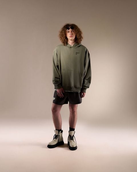 NON STANDARD ZIP TRACK SHORTS