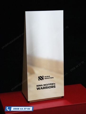  KỶ NIỆM CHƯƠNG NINA NGUYEN 