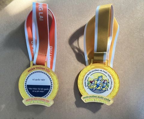  HUY CHƯƠNG TẠO HÌNH TÙY CHỈNH - TRẠI HÈ TÀI CHÍNH 