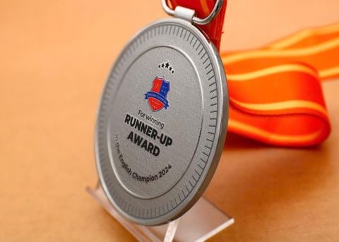  HUY CHƯƠNG TRÒN - ENGLISH CHAMPION 