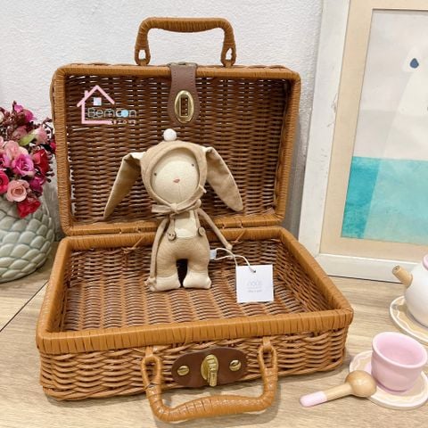 Gấu bông Usagi Rabbit mặc quần yếm đội mũ hồng Nous S