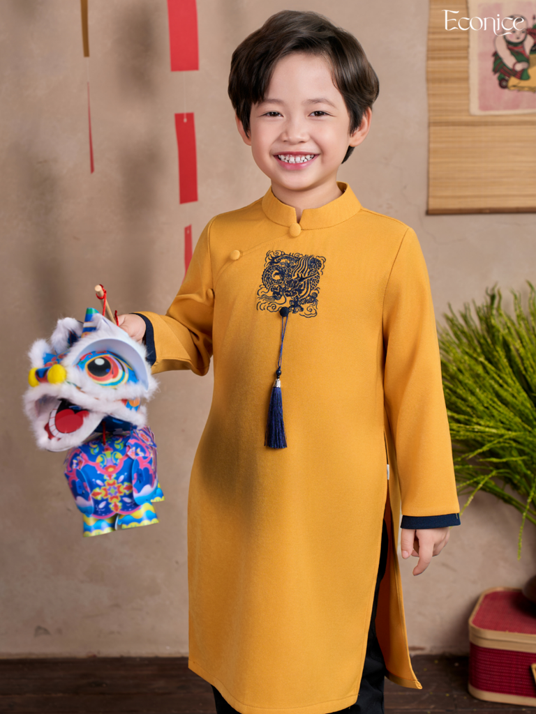 Áo dài cách tân bé trai Kim Lân