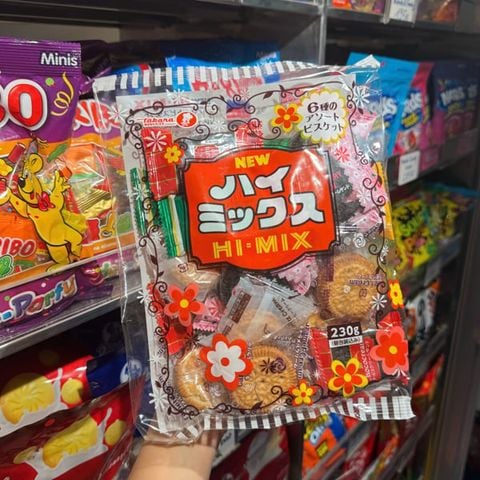 Bánh Quy Takara Seika New High Mix 230G