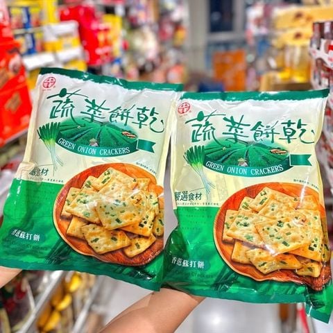 Bánh Quy Hành Lá Green Orion Crackers 300g