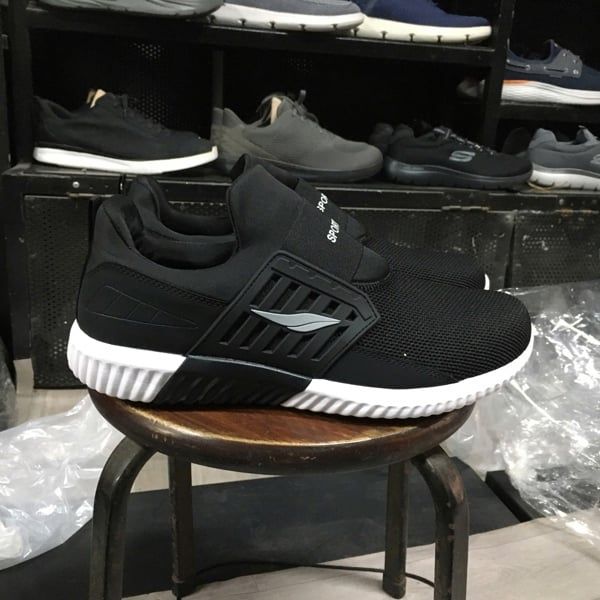 Giày thể thao Sport Line cổ chun siêu nhẹ - Đen đế trắng