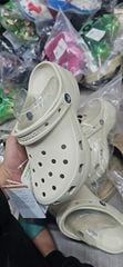 Giày sục Crocs xuất dư - Nâu nhạt