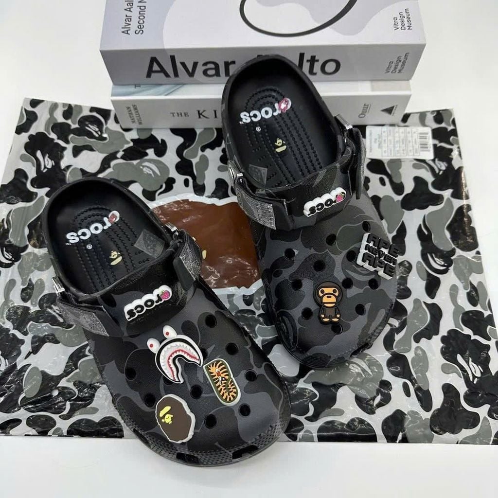 Sục Crocs CLog - Đen