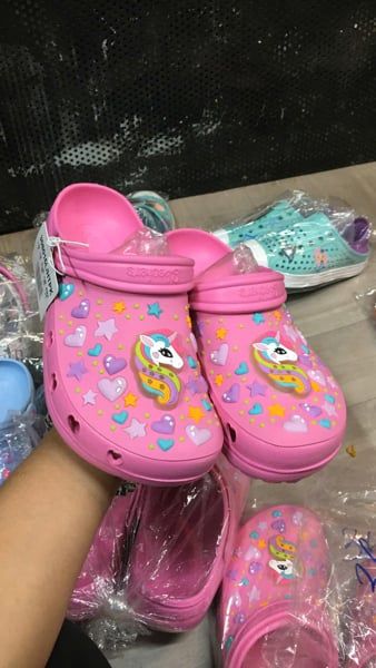 Dép Crocs bé gái Ske hồng - 02