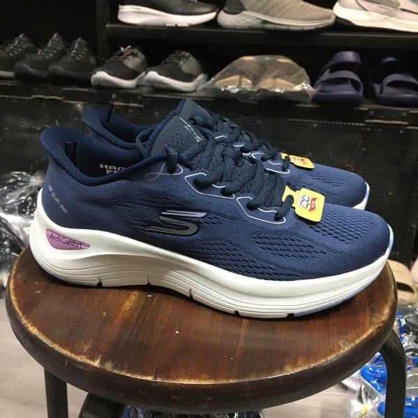 Giày thể thao đế cao Skech Hands free Slip Ins - Xanh navy