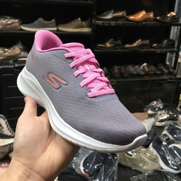 Giày thể thao nữ siêu nhẹ Skech Gowalk- Ghi viền hồng