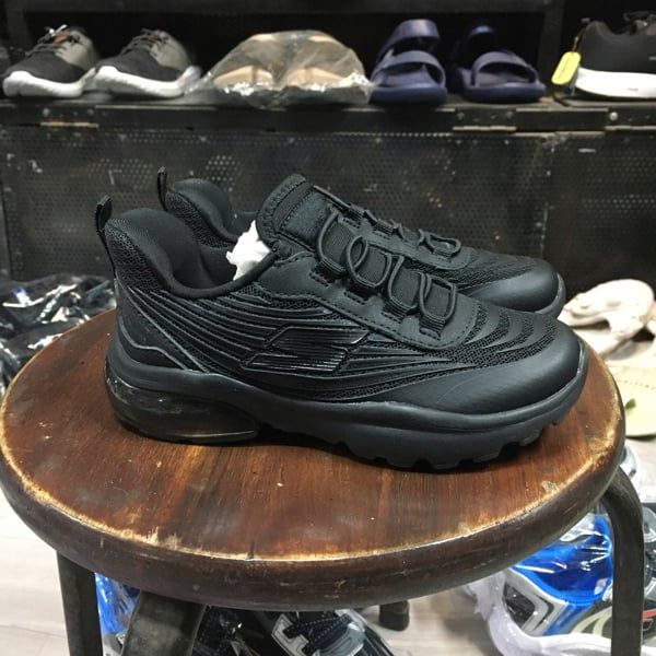 Giày thể thao Skech trẻ em cổ chun siêu nhẹ - Đen