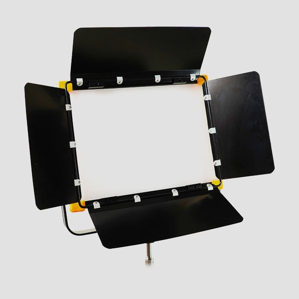 Đèn Led Quay Phim Chuyên Nghiệp Proton DL1200B kèm cánh Bamdoor (3200K-5600K)