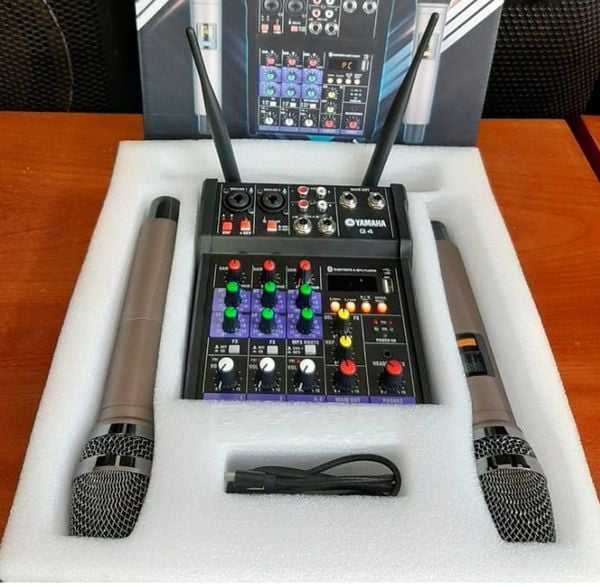 Mixer livestream Karaoke Yamaha G4 USB, Mixer livestream kèm 2 micro không dây