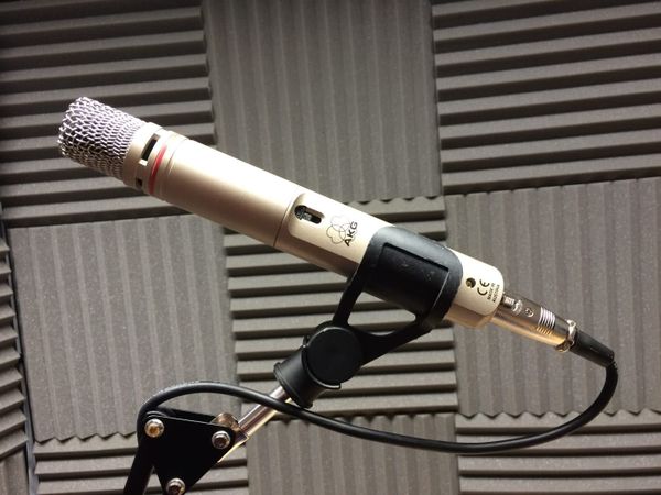 Micro thu âm AKG C1000S