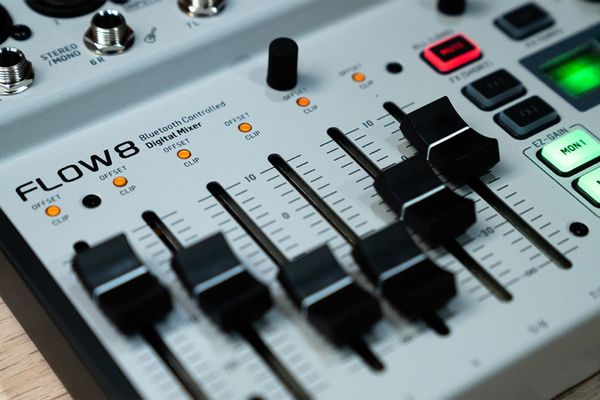 Mixer Behringer FLOW 8 - Bàn trộn âm thanh all in one