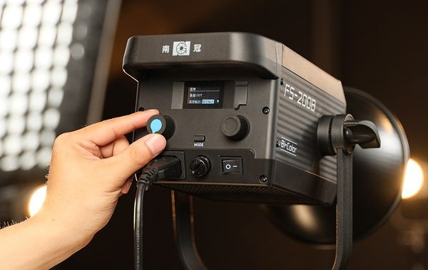 Đèn Nanlite FS200 - Đèn Led Nanlite chính hãng