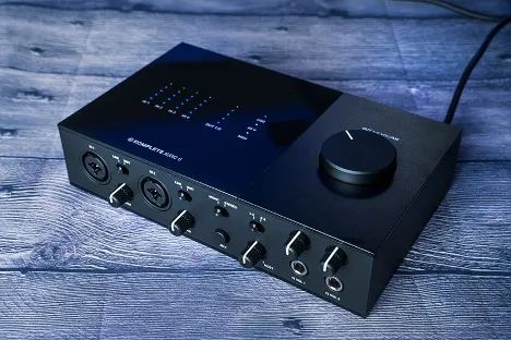 Soundcard thu âm Ni Komplete Audio 6 MK2 - Audio interfaces