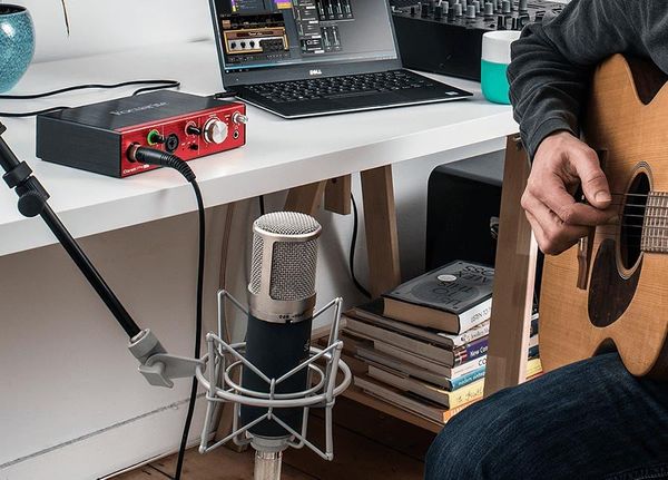 Sound card Focusrite Clarett +2Pre USB-C - Sound card thu âm