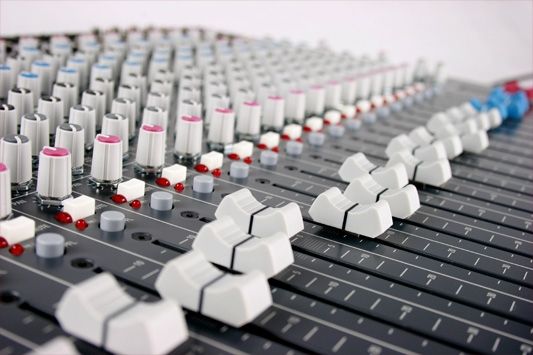 Mixer ALLEN & HEATH ZED 2402