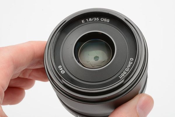 Ống Kính Sony SEL 35mm F/1.8 OSS