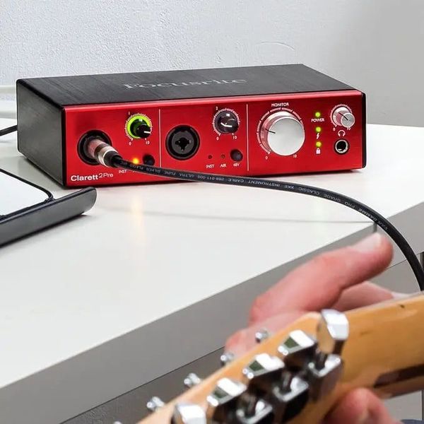 Sound card Focusrite Clarett 2Pre USB - Sound card thu âm