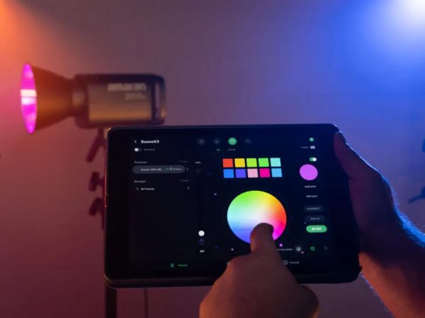 Đèn LED Aputure Amaran 300C RGBWW Full-Color (Chính hãng)