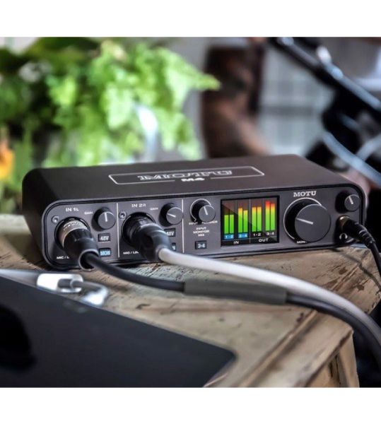 Sound card Motu M2 - Sound card thu âm