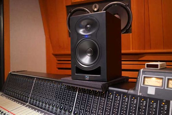 Loa kiểm âm Kali Audio LP-6 6.5 (Loa đơn)